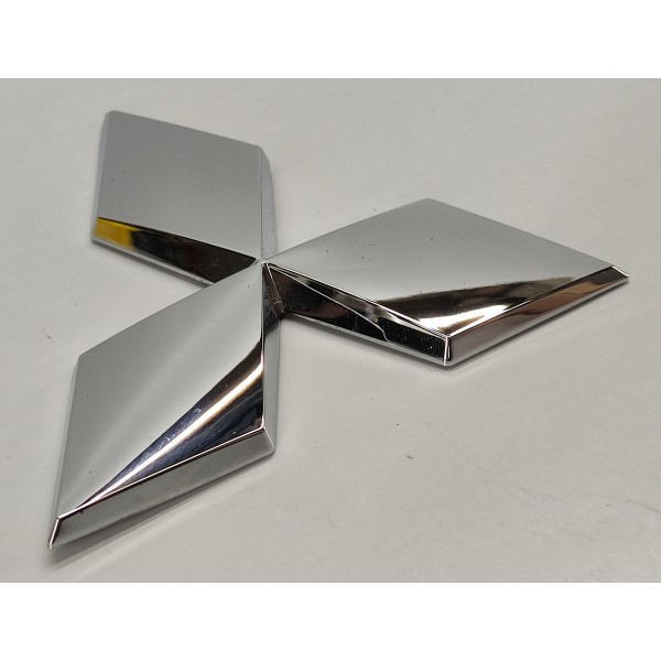 Emblema Tampa Traseira Pajero Sport 2022 2.4 Hpe