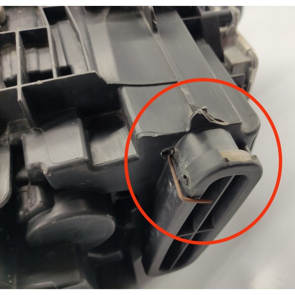 Farol Direito  Bmw 320i N20 2015 C/detalhes Direito/passageiro