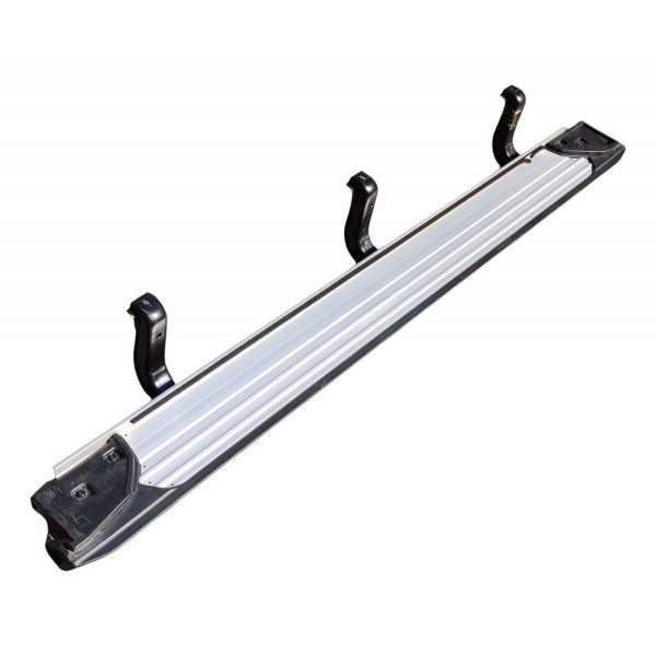 Estribo Apoio Pé L.e Pajero Sport 2022 2.4 Hpe Preto