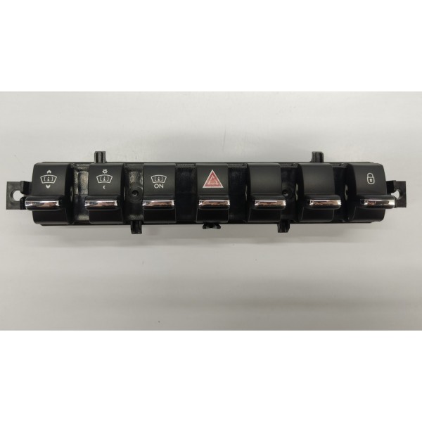 Botao Comando Pisca Alerta Painel Peugeot 3008 1.6 Thp 2014 Preto