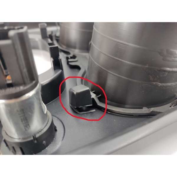 Porta Copos Console Central Peugeot 3008 1.6 Thp 2014 Preto