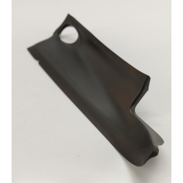 Acabamento Tampa Traseira L.d Peugeot 3008 1.6 Thp 2014