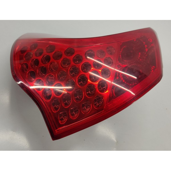 Lanterna Traseira Esquerda Peugeot 3008 1.6 Thp 2014 Esquerdo/motorista Vermelho