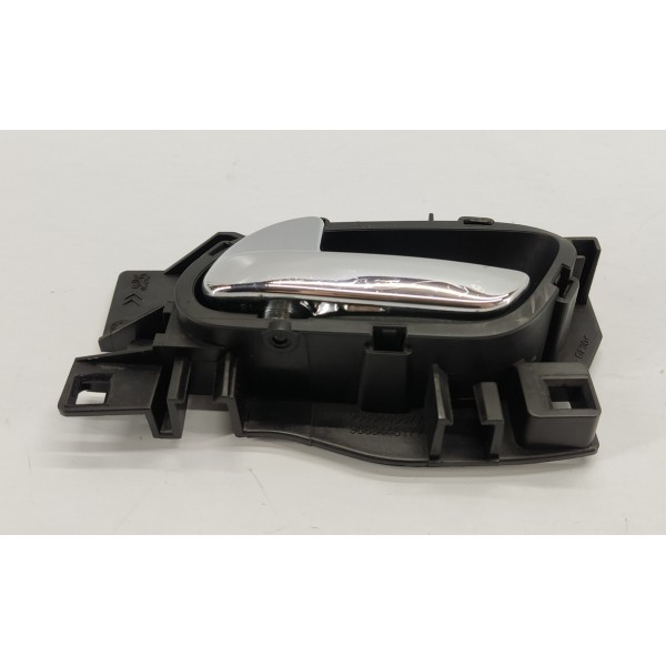 Maçaneta Interna D.e Peugeot 3008 1.6 Thp 2014 9683446877 Prateado Dianteira