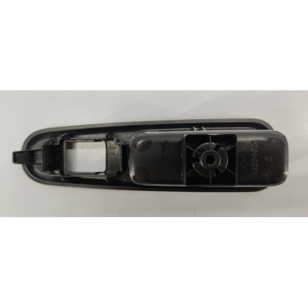 Moldura Botao Vidro T.d Peugeot 3008 1.6 Thp 2014 96759764zd