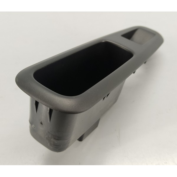 Moldura Botao Vidro T.d Peugeot 3008 1.6 Thp 2014 96759764zd