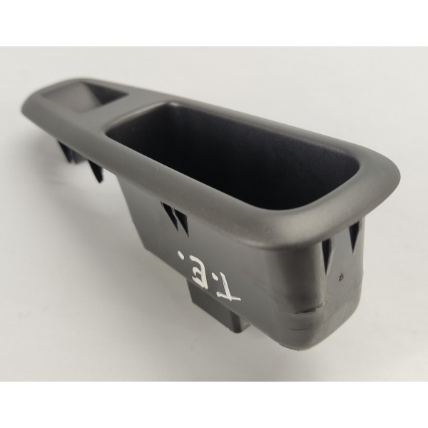 Moldura Botao Vidro T.e Peugeot 3008 1.6 Thp 2014 96759764zd