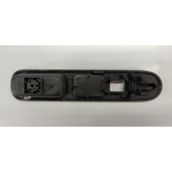 Moldura Botao Vidro D.d Peugeot 3008 1.6 Thp 2014 96650618zd