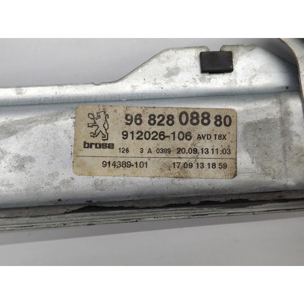 Motor Maquina Vidro D.d Peugeot 3008 1.6 Thp 2014 9682808880