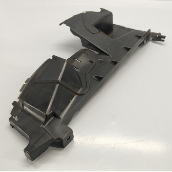 Defletor Radiador L.d Peugeot 3008 1.6 Thp 2014 9683410780