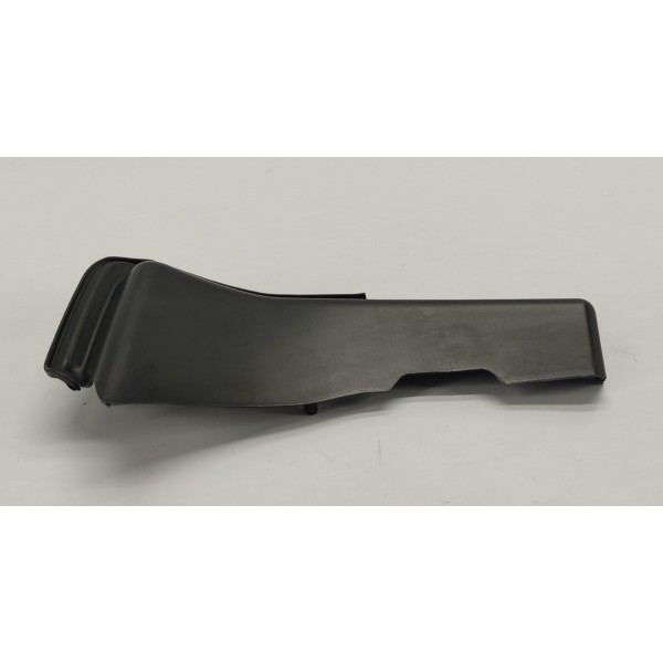 Acabamento Tampa Traseira T.d Peugeot 3008 1.6 Thp 2014