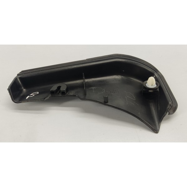 Acabamento Tampa Traseira T.d Peugeot 3008 1.6 Thp 2014