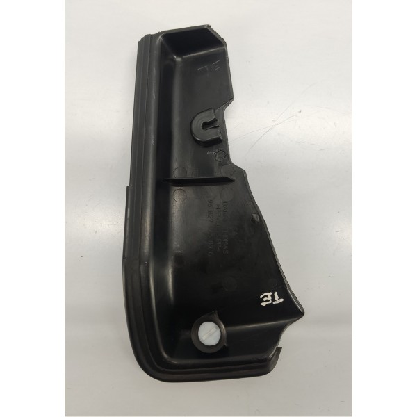 Acabamento Tampa Traseira T.e Peugeot 3008 1.6 Thp 2014