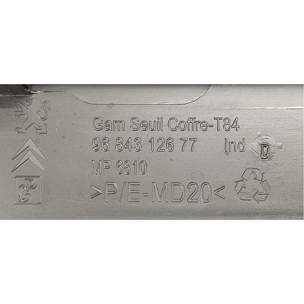 Acabamento Inferior Porta Mala Peugeot 3008 1.6 Thp 2014