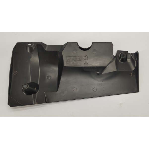 Acabamento Assoalho T.e Peugeot 3008 1.6 Thp 2014 9804466680