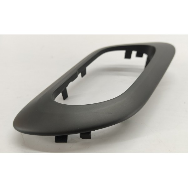 Moldura Maçaneta Interna T.d Peugeot 3008 1.6 Thp 2014 Preto Traseira