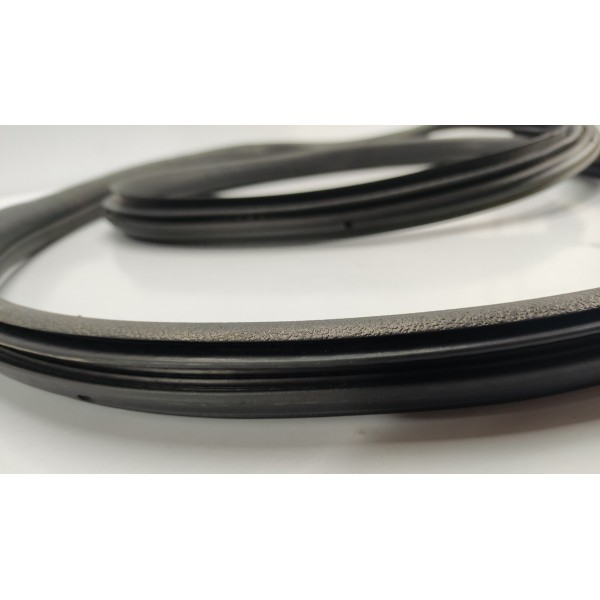 Borracha Fica Carroceria Porta T. Peugeot 3008 1.6 Thp 2014