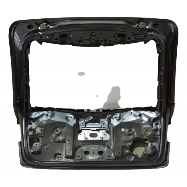 Tampa Traseira Audi Q8 2019 Preto