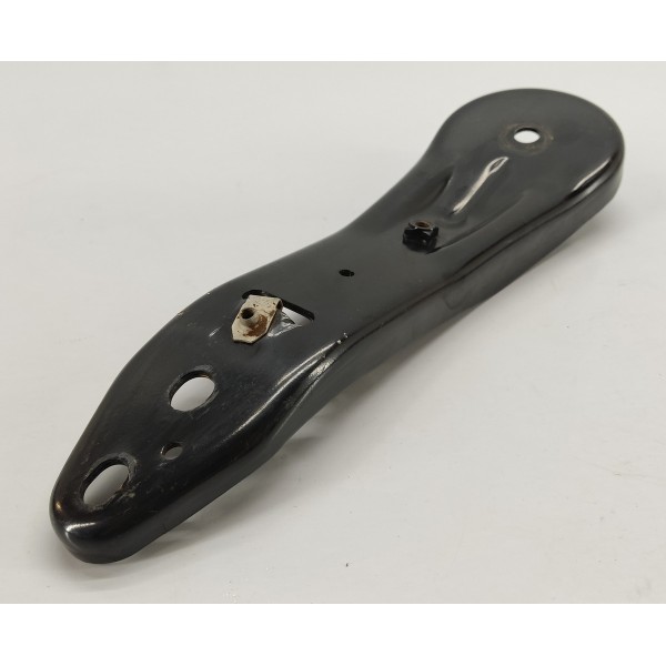 Suporte Traseiro Velar 2.0 P300 2020