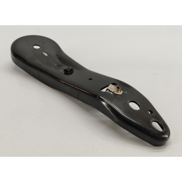 Suporte Traseiro Velar 2.0 P300 2020