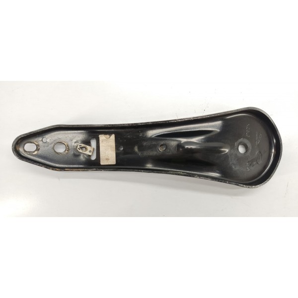 Suporte Traseiro Velar 2.0 P300 2020