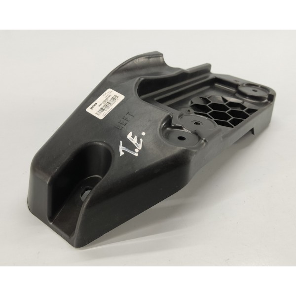 Suporte Guia Parachoque T.e Velar 2.0 P300 2020 J8a214d453ag