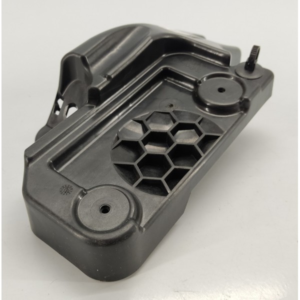 Suporte Guia Parachoque T.d Velar 2.0 P300 2020 J8a214d453bf