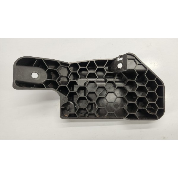 Suporte Guia Parachoque T.d Velar 2.0 P300 2020 J8a214d453bf