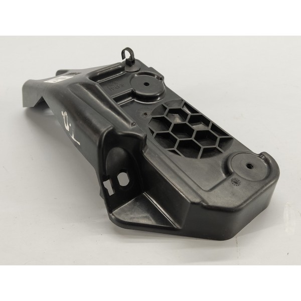 Suporte Guia Parachoque T.d Velar 2.0 P300 2020 J8a214d453bf