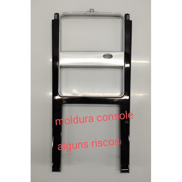 Moldura Console Velar 2.0 P300 2020 Detalhe Preto