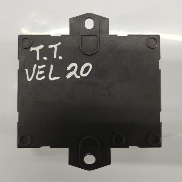 Modulo Tampa Traseira Velar 2.0 P300 2020 J8a214b673ba