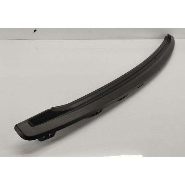 Acabamento Para Choque Traseiro Velar 2.0 P300 2020