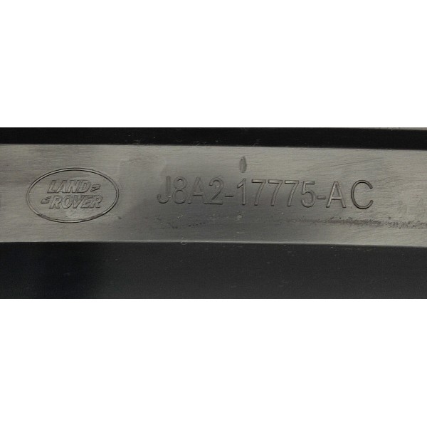 Acabamento Para Choque Traseiro Velar 2.0 P300 2020