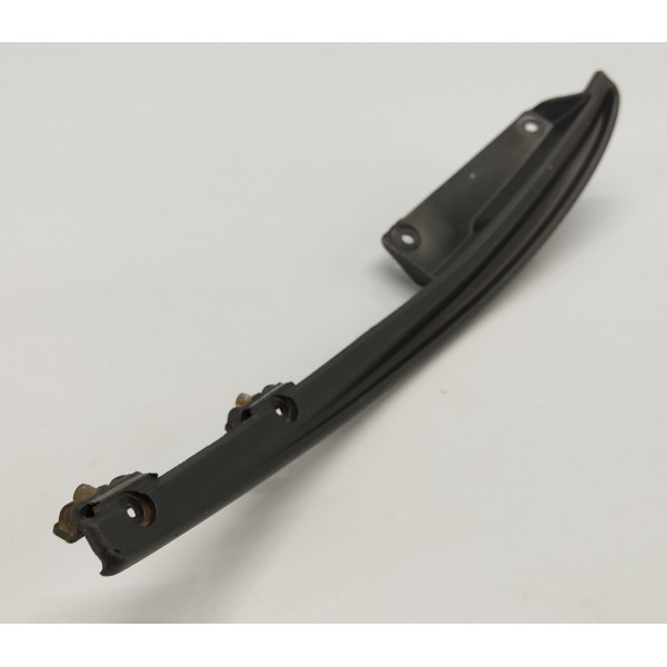 Acabamento Para Choque Traseiro T.d Velar 2.0 P300 2020