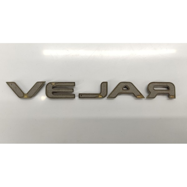 Emblema Letreiro Tampa Traseira Velar 2.0 P300 2020 Preto