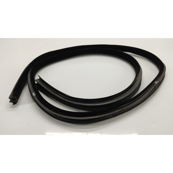 Borracha Vedação Carroceria Porta D.d Velar 2.0 P300 2020