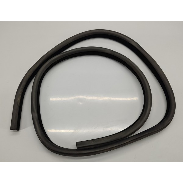 Borracha Vedação Carroceria Porta T.e Velar 2.0 P300 2020