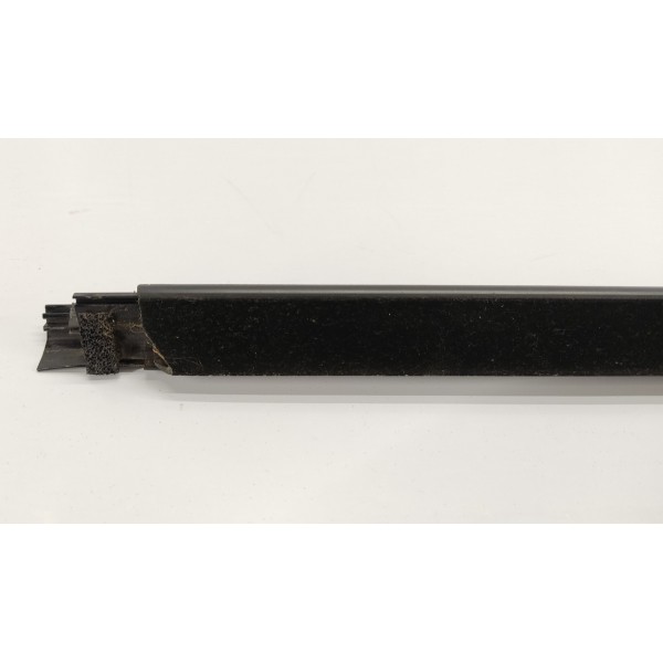 Pestana Externa Porta D.e Velar 2.0 P300 2020