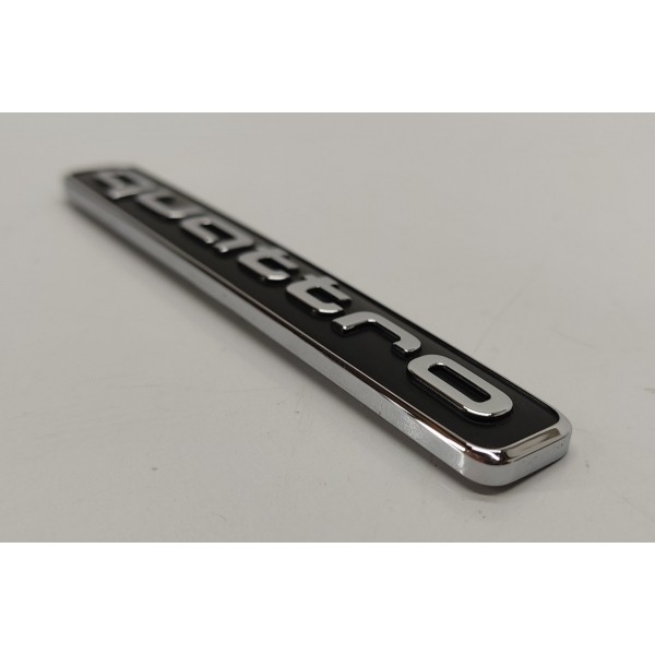 Emblema Letreiro Tampa Traseira Quattro Audi Q8 2019