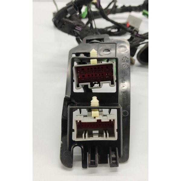 Chicote Tampa Traseira Velar 2.0 P300 2020 J8a240211ba