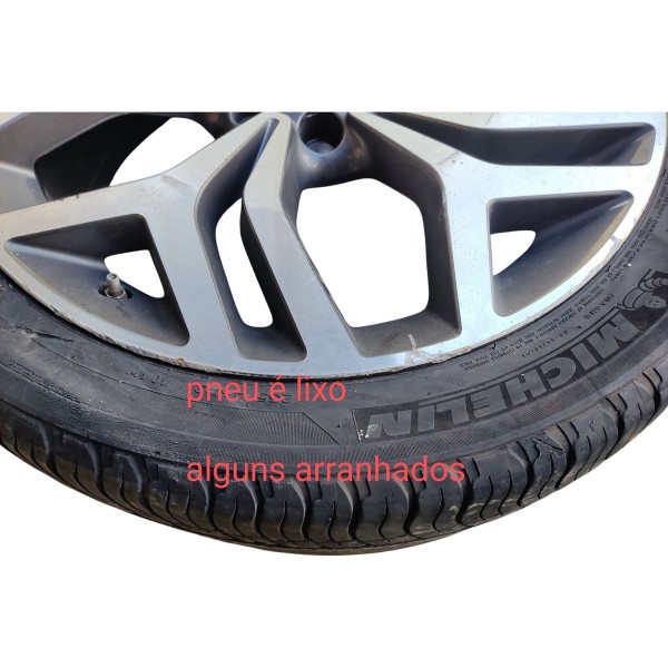Roda R21 Velar 2.0 P300 2020 Pneu Ruim Detalhe Preto