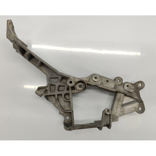 Suporte Valvula Egr Discovery Sport 2021 Diesel G4d39l456dc