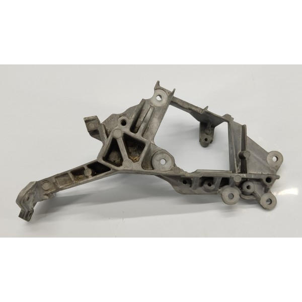 Suporte Valvula Egr Discovery Sport 2021 Diesel G4d39l456dc