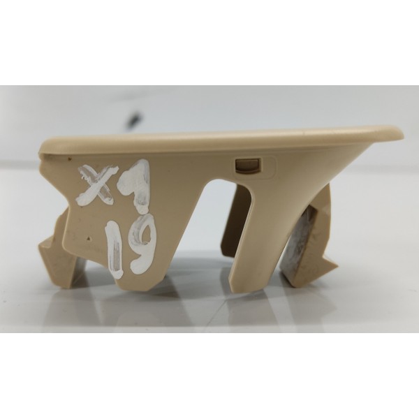 Acabamento Isofix Bmw X1 2019 P1 Bege