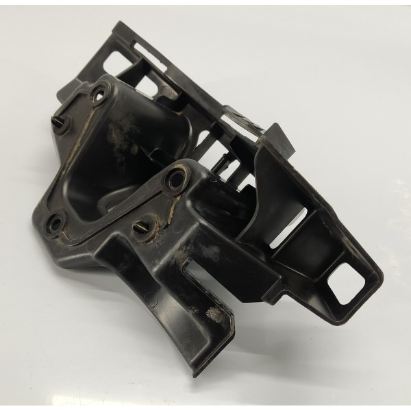 Suporte Guia Parachoque T.d Range Rover Sport 2009