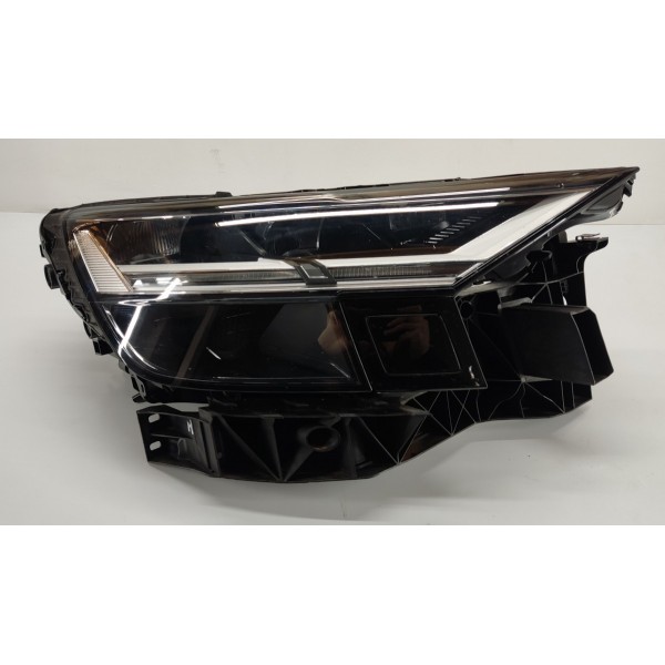 Farol Completo Lado Direito Audi Q8 2019 Direito
