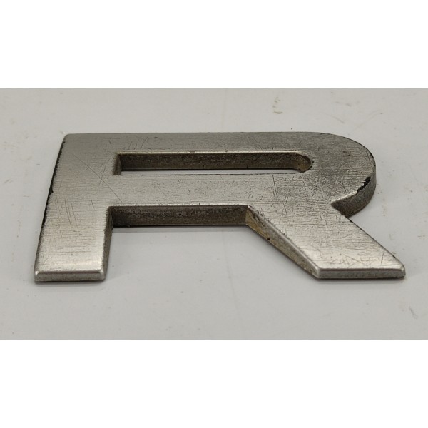 Emblema Letra R Tampa Traseira Range Rover Sport 2009 01 Prateado