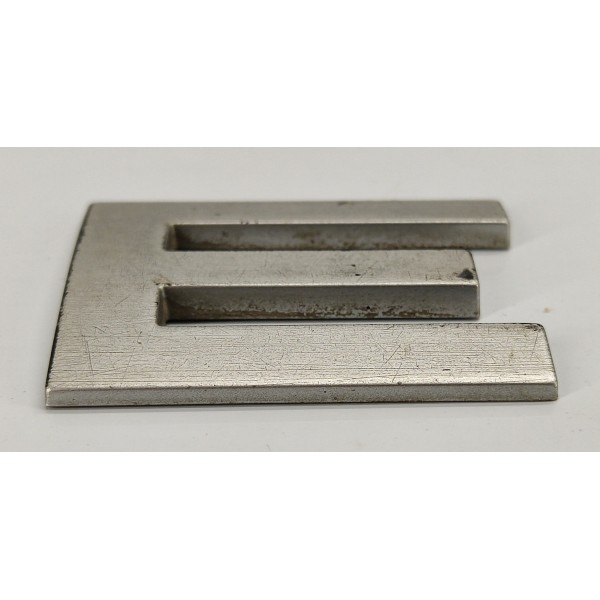 Emblema Letra E Tampa Traseira Range Rover Sport 2009 01 Prateado