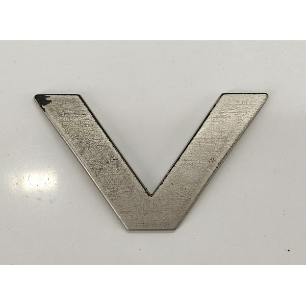 Emblema Letra V Tampa Traseira Range Rover Sport 2009 Prateado