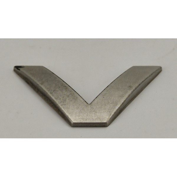 Emblema Letra V Tampa Traseira Range Rover Sport 2009 Prateado